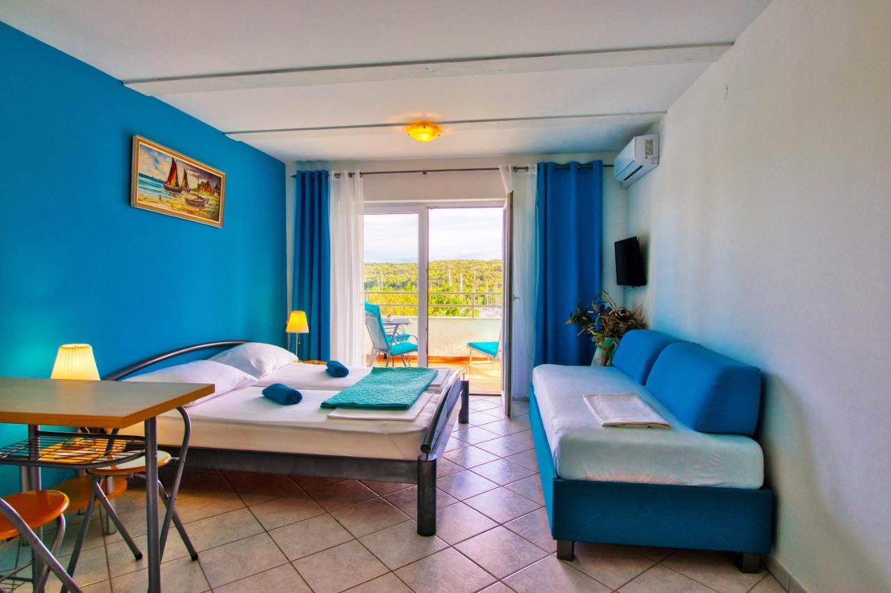 Apartman Studio Pula Exterior photo