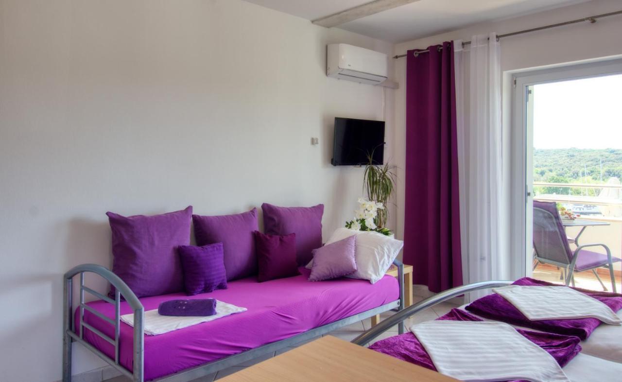 Apartman Studio Pula Exterior photo