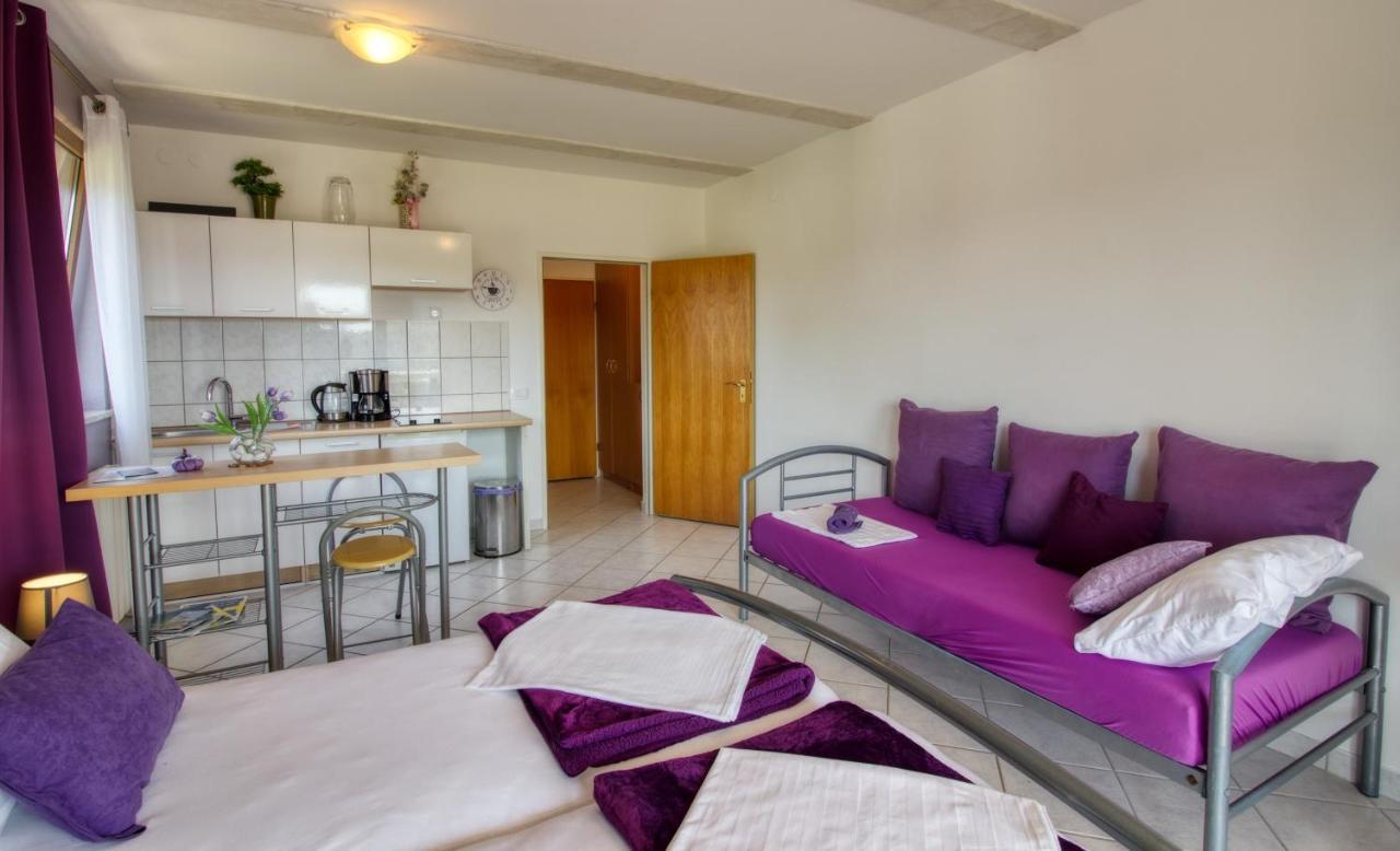 Apartman Studio Pula Exterior photo