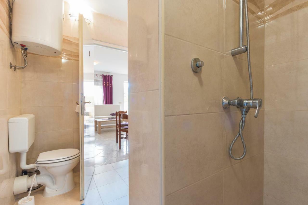 Apartman Studio Pula Exterior photo